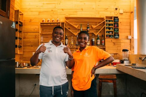 Gostje med bivanjem v nastanitvi ZAN Paradise Beach