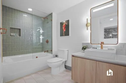 Stylish Apartments with Partial Ocean Views in Downtown! photo 168