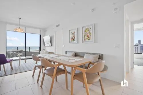 Stylish Apartments with Partial Ocean Views in Downtown! photo 160