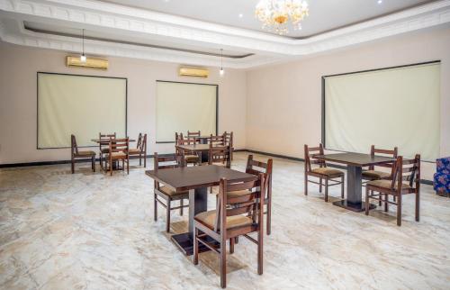 Restaurace v ubytování Surya Kothi Resort
