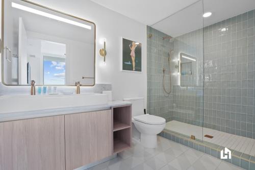 Stylish Apartments with Partial Ocean Views in Downtown! photo 222