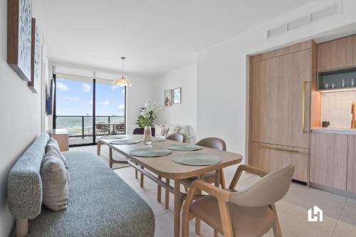 Stylish Apartments with Partial Ocean Views in Downtown! photo 219