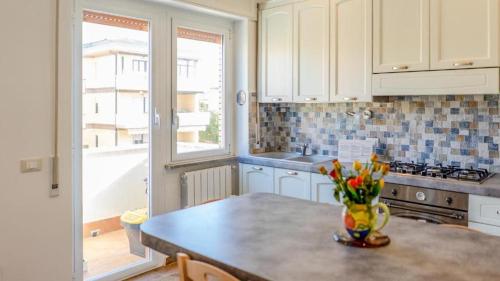 Η κουζίνα ή μικρή κουζίνα στο A few steps from the sea