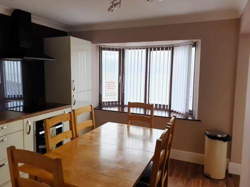 Køkken eller tekøkken på Minehead Seaview Apartments