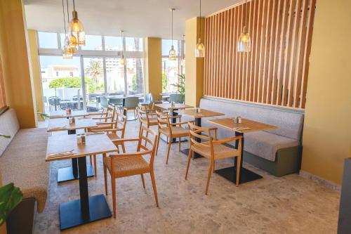 Coral Ocean View - Adults Only