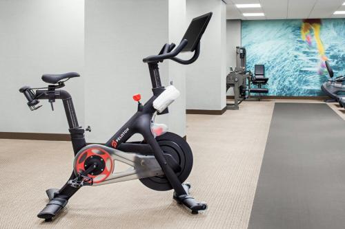 Gimnasio o instalaciones de fitness de The Westin Jersey City Newport