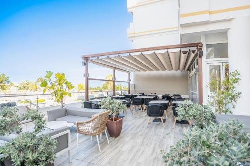 Coral Ocean View - Adults Only