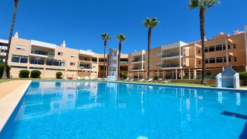 Marina Sol - CD 308, Cleverdetails - great location