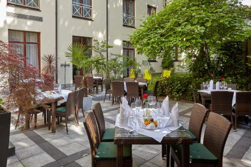 バランス ホテル ライプチヒ アルテ メッセにあるレストランまたは飲食店