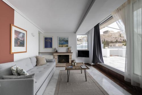 Massive 2 Apartment Combo Unbeatable Acropolis Views Sleeps 9
