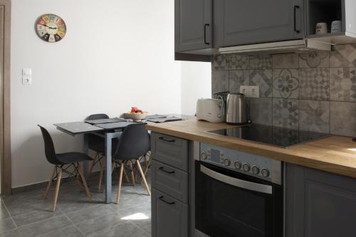 Spacious Central Flat in the heart of Athens!
