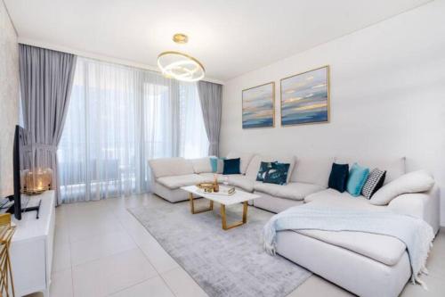Guest Favorite - Modern and Upgraded 2BR Heart of Downtown