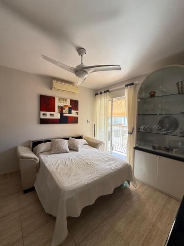 Postel nebo postele na pokoji v ubytování APARTAMENTO RELAX l PISCINA PRIVADA