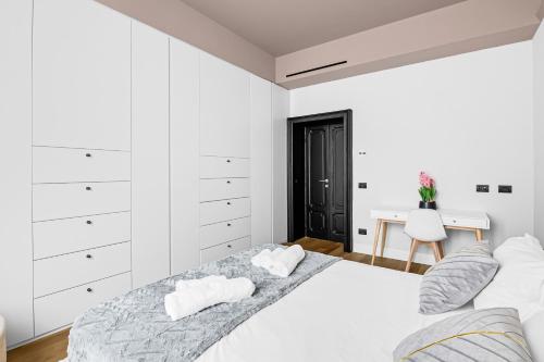 Luxury Penthouse - 5 min to Duomo