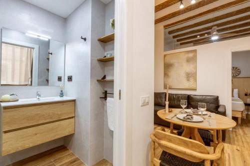 Lodging Apartments Almirall Beach B1