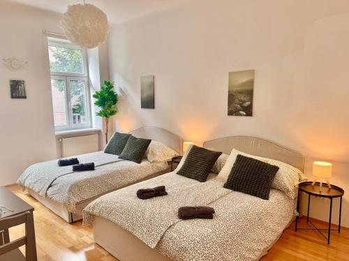 Cosy Central Long-Term Apartment