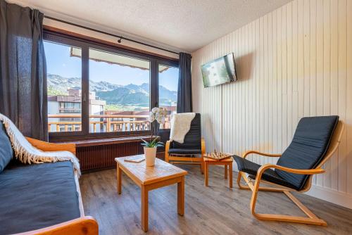 Residence Hauts de Chaviere, Ski In-Out with WiFi in Val Thorens, "V3" by Versant Collection