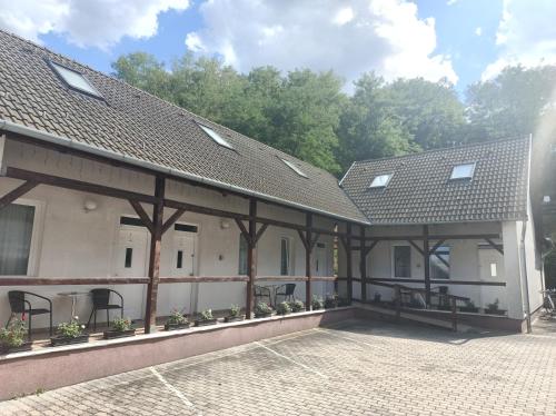 HamvasDomb Vendégház