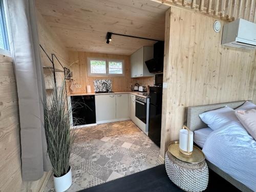 Kuchyň nebo kuchyňský kout v ubytování Meuse Cottage