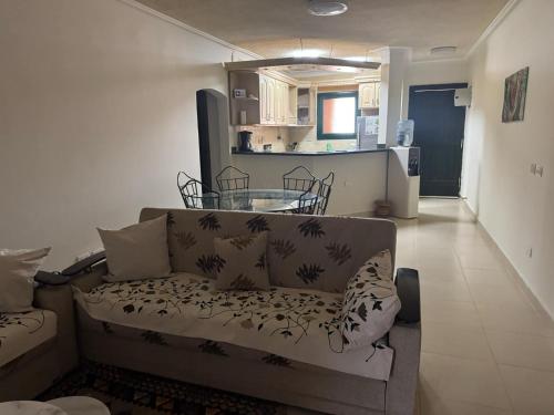 Χώρος καθιστικού στο La Hacienda Ras sedr