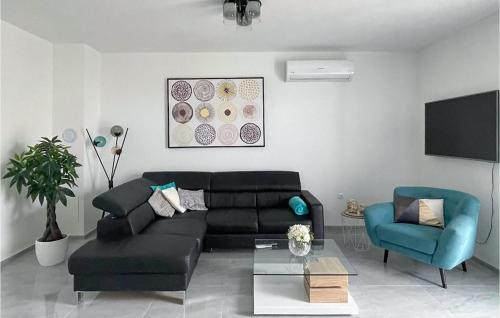 Cozy Home In Vodice With Sauna