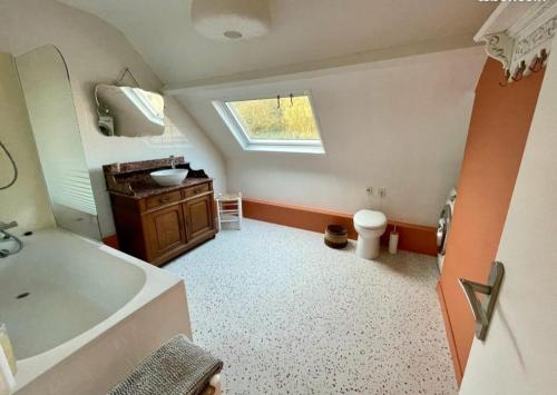 Ένα μπάνιο στο Maison 10 min a pied de la mer