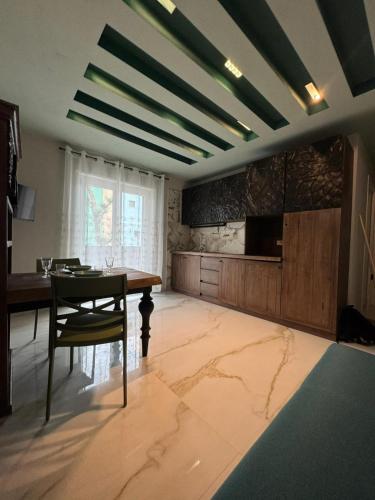 Η κουζίνα ή μικρή κουζίνα στο Paradisea club and residences