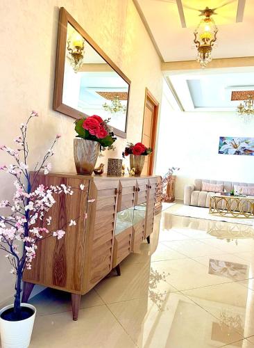 Un lugar para sentarse en Charmant et spacieux Appart au coeur de Tanger- Family Only