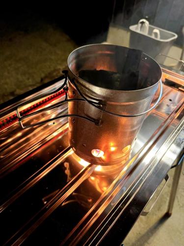 Equipo para parrilladas disponible en el departamento