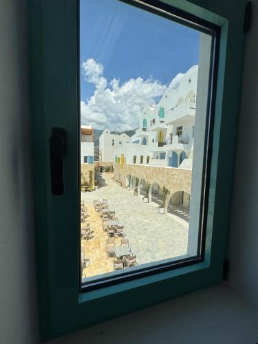 Gallery image of MiLen by Santorini Residence in Dhërmi