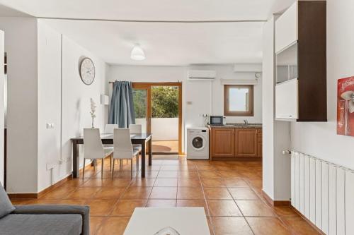 Charming studio apt with big Terrace