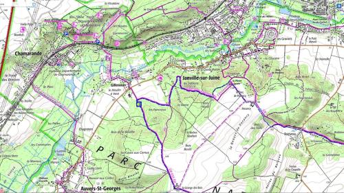 a map with purple and purple trails on it at Jolie maison avec jardin, forêt, 45 min de Paris in Janville-sur-Juine
