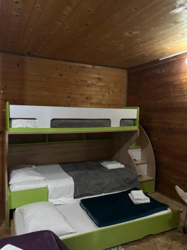 Postel nebo postele na pokoji v ubytování Sunset apartments