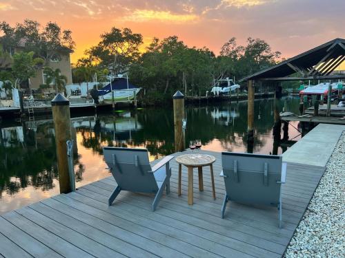 Φωτογραφία από το άλμπουμ του Mid Century Meets Boaters Dream σε Siesta Key