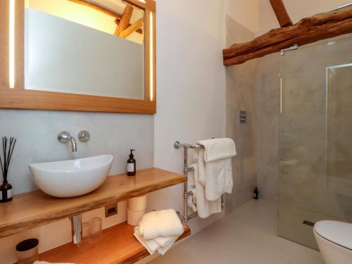 Un baño de Carden Laithe Barn