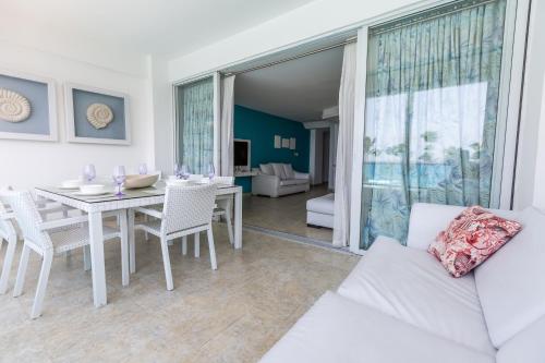 Marbella Juan Dolio Beachfrontにあるシーティングエリア