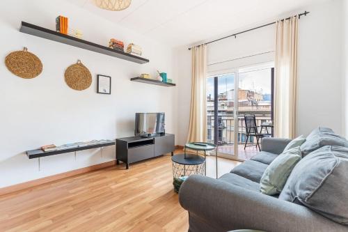 Sunny 3BR for 4 Iconic Terrace Views