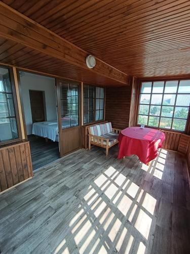 Postel nebo postele na pokoji v ubytování Urusel Hostel
