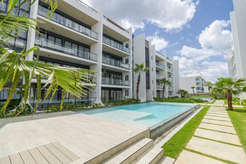 Spacious 3BD Penthouse Private Rooftop Sea Breeze - Oasis