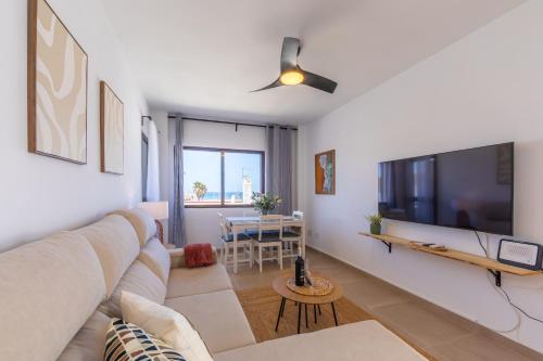 Beach, Pool & Balcony - SimplyTarifa