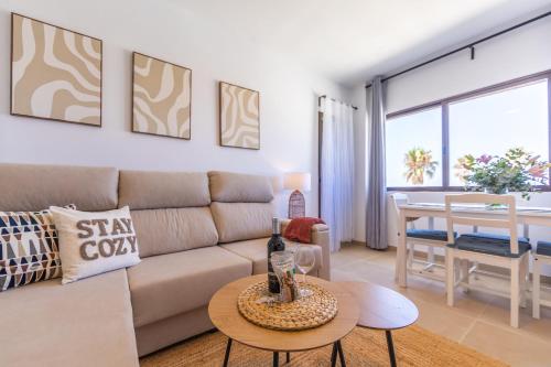 Beach, Pool & Balcony - SimplyTarifa