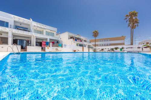 Beach, Pool & Balcony - SimplyTarifa