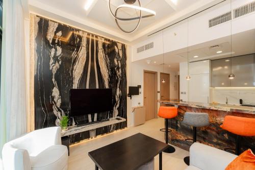 Elite Escape - 1 BHK Getaway in Azizi Riviera 18