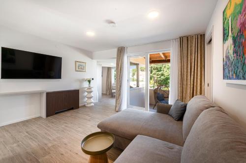 Virgo Apartment