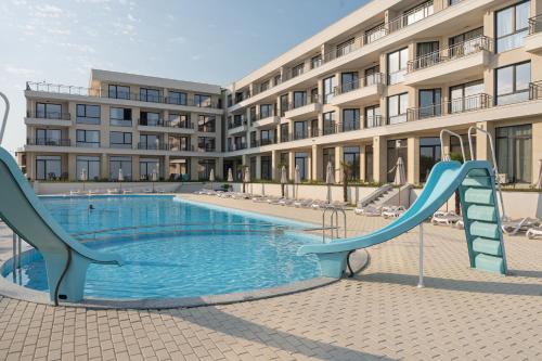 Πισίνα στο ή κοντά στο Costa Azzurra Apartments