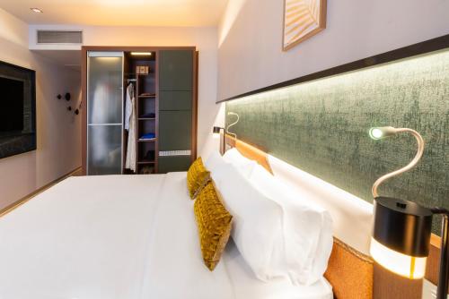 Crowne Plaza Madrid - Centre Retiro by IHG photo 63
