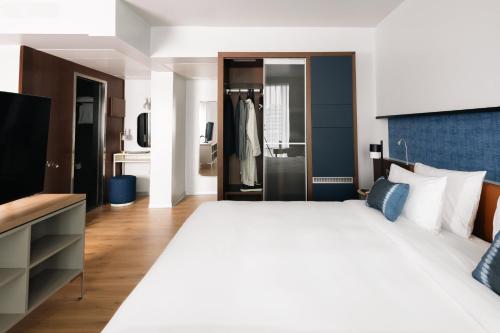 Crowne Plaza Madrid - Centre Retiro by IHG photo 58