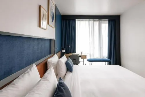 Crowne Plaza Madrid - Centre Retiro by IHG photo 9