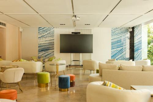 Crowne Plaza Madrid - Centre Retiro by IHG photo 46