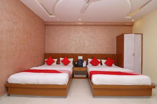 Gallery image of Hotel O G K Palace in Bodh Gaya
